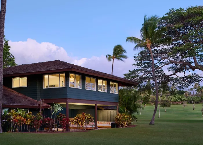 Royal Lahaina Resort & Bungalows